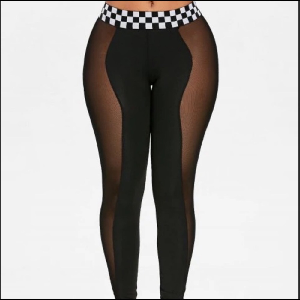 3 pairs of mesh leggings